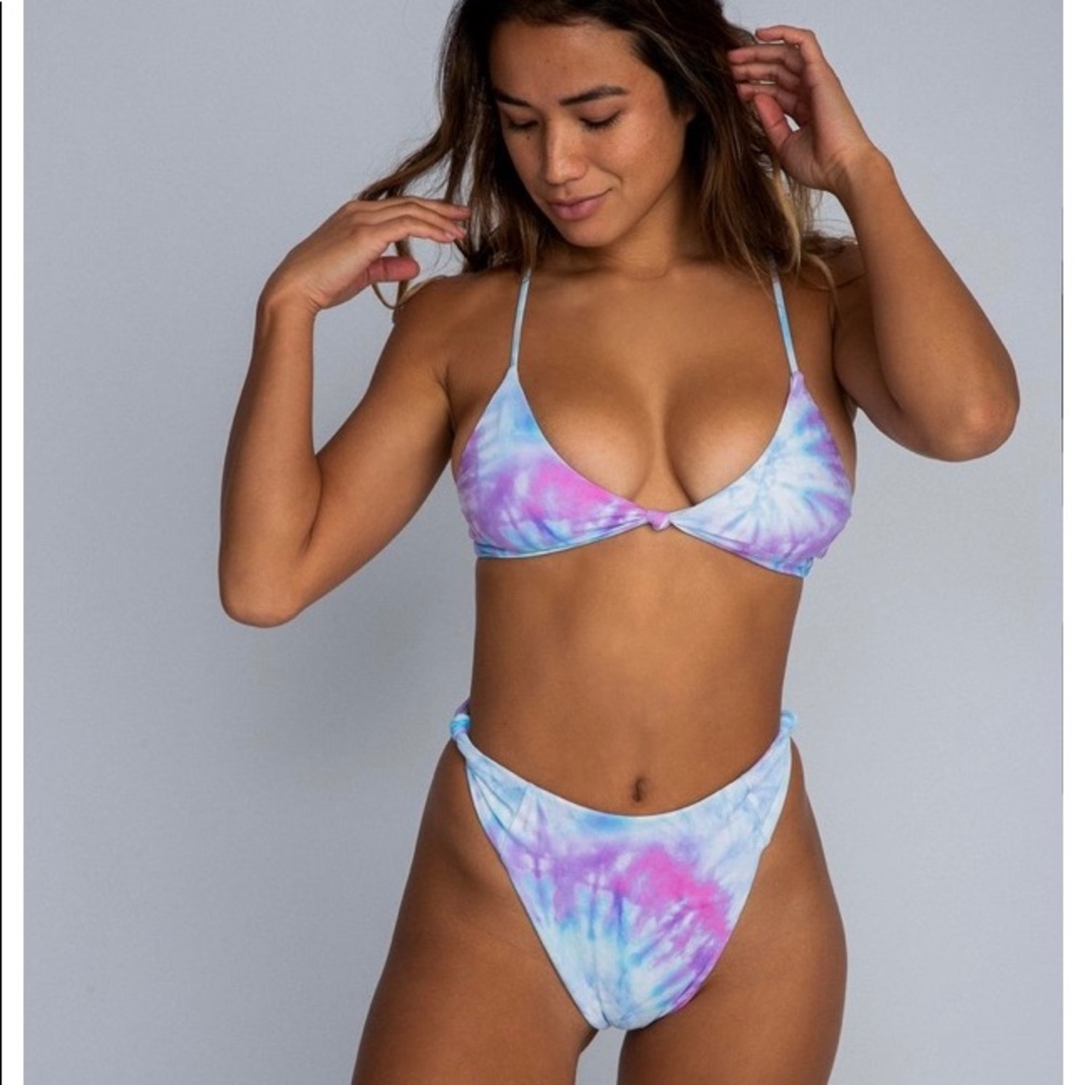 Skatie Swimsuit M in Bonaroo color